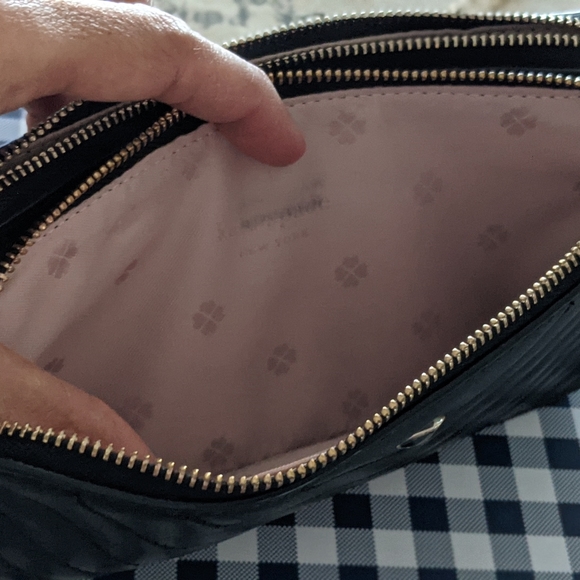 Kate Spade wallet crossbody with detachable chain - Picture 2 of 5